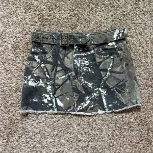 PrettyLittleThing Green & Brown Camo Mini Skirt with Belt